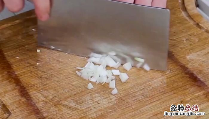 尖椒炒豆皮怎么做最好吃 尖椒炒豆皮怎么做