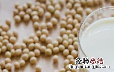 女人喝豆浆的好处 40岁女人喝豆浆的好处