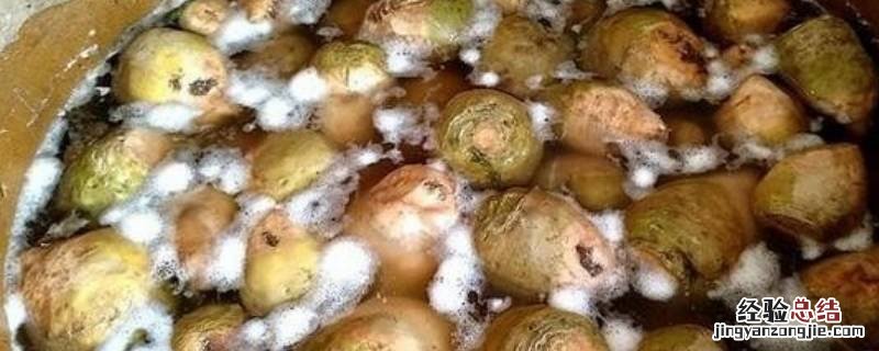 腌菜面上有一层白色的 腌菜上面有白色东西是什么原因