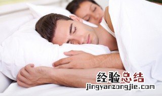 做梦梦见发大水跟老公冲散了 梦见发大水把老公冲跑什么意思