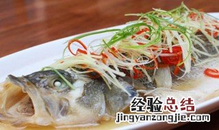 最简单的清蒸鲈鱼步骤 清蒸鲈鱼怎么做好看的做法