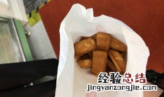 杏仁糕的正确制作方法 杏仁糕的简单做法如下