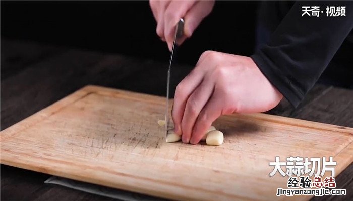 豆芽炒粉丝怎么做 豆芽炒粉丝怎么做好吃