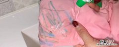 羽绒服袖口脏了怎么办 羽绒服袖子脏了怎么办