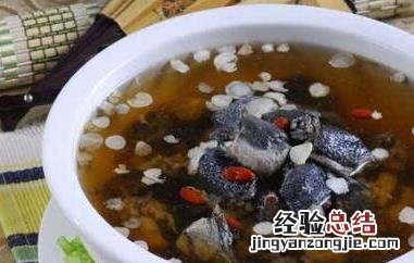 乌鸡汤的功效与作用及禁忌 乌鸡汤的功效与作用