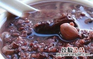 红枣花生黑米粥的功效与作用 黑米黑豆红枣花生粥有什么功效