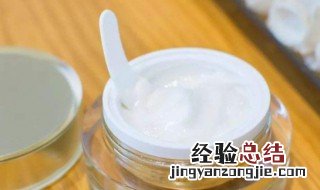 眼霜用多久 眼霜用多久黑眼圈才会明显的改善?