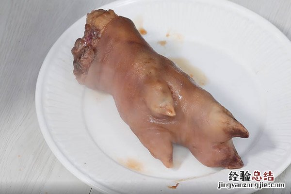 炖猪蹄用不用烧一下皮 煮猪蹄皮不坏方法