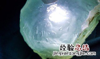 怎么选购翡翠玉石毛料 选购翡翠玉石毛料的方法