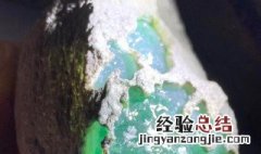 翡翠原石怎么看种水 翡翠原石看种水的方法