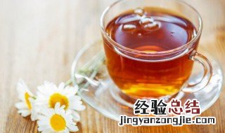 菊花泡水喝的功效与作用及禁忌 菊花泡水喝的功效