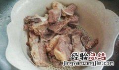 骨头飞水放第二天煮可以吗 煲骨头汤要飞水吗
