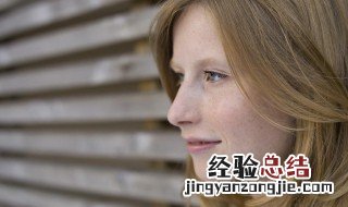 40岁染什么颜色显年轻 发色就选这3种特别是第1种太显年轻了