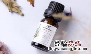 丝柏精油的功效 丝柏精油的功效与作用及禁忌