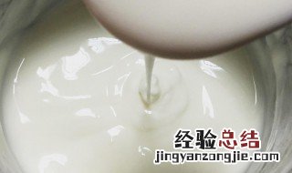 做酸奶放蜂蜜可以吗 自制酸奶时可以放蜂蜜吗