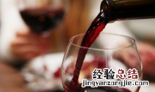 如何开红酒木塞子 女士开红酒木塞小技巧