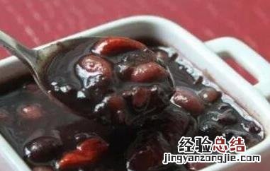 红枣红豆黑米粥的功效及作用 红枣红豆黑米粥的功效及作用是什么