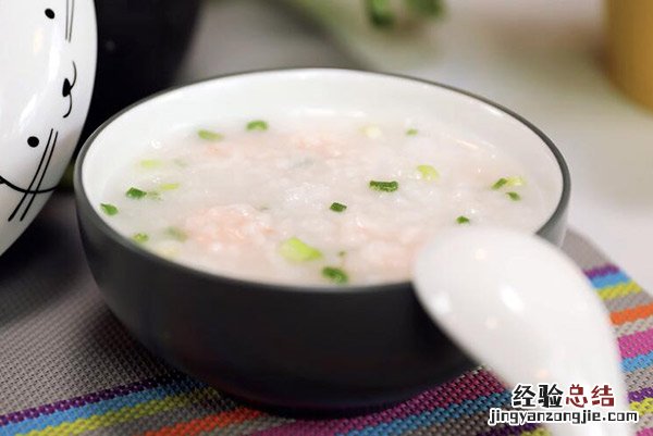 虾仁粥的做法 宝宝辅食虾仁粥的做法