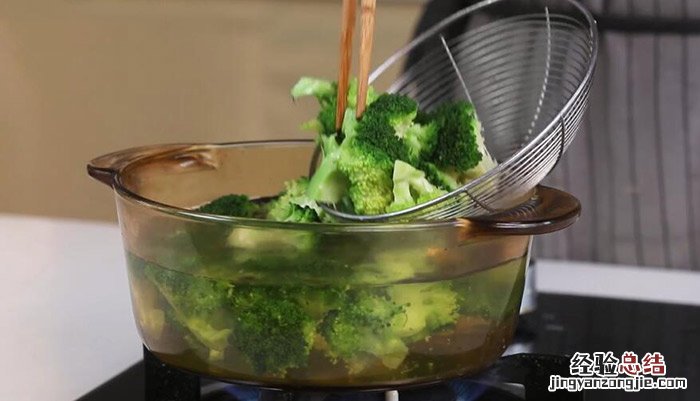 西兰花炒肉的做法 西兰花炒肉怎么做