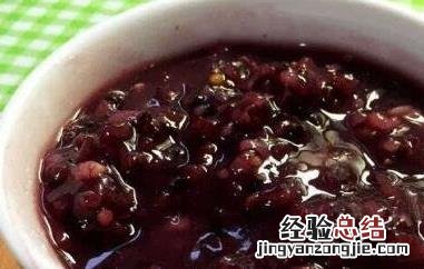 紫薯紫米粥的功效与作用 紫薯紫米粥的功效与作用禁忌