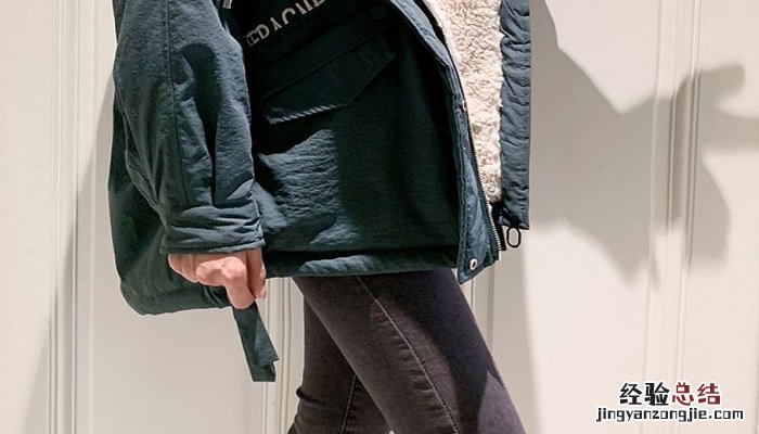 中长款棉袄怎么搭配 中长款棉袄下面搭配什么好看