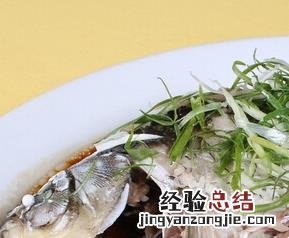 清蒸鲫鱼的做法 清蒸鲫鱼的做法大全