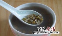冰糖绿豆水的功效与作用 冰糖绿豆水有什么作用和功效？