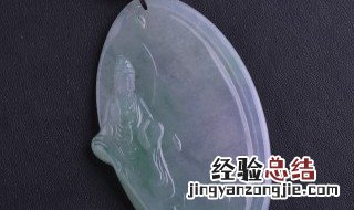 翡翠猪吊坠的寓意是什么意思 玉佩猪吊坠什么意义