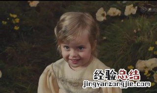 沉睡魔咒哪个是女主的女儿 小baby不怕妈妈的女巫妆