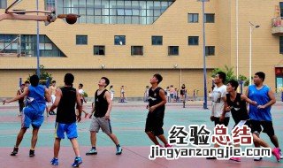 打篮球垫脚什么意思 科普打篮球垫脚的意思