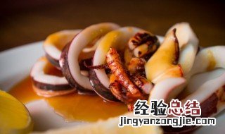 鱿鱼跟什么炒最好吃 香芹炒鱿鱼的方法