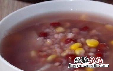 红豆玉米粥的做法与功效 红豆玉米小米粥的功效与作用及食用方法