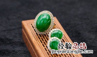 真正的翡翠怎么鉴别 怎么辨别翡翠真假鉴别