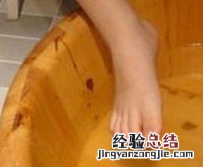 生姜泡脚有哪些好处 生姜泡脚有哪些好处和坏处