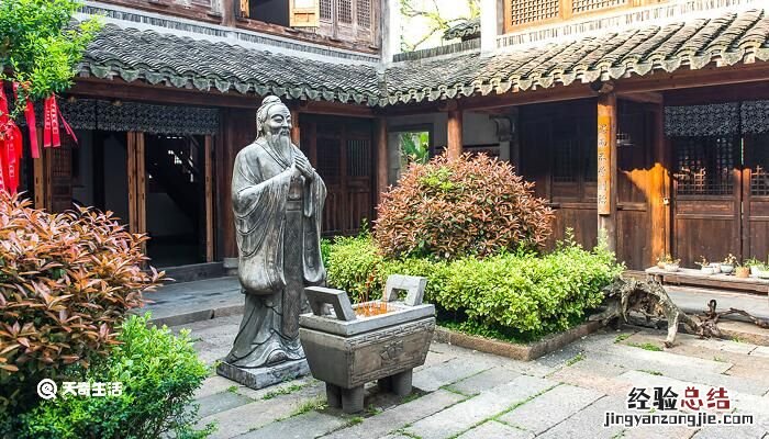 孔子拜师的故事告诉我们什么 孔子拜师的故事