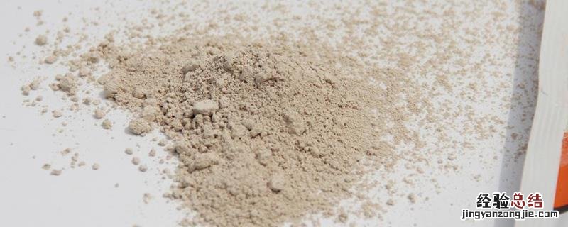 多菌灵能直接撒土里吗，可以和生根粉同时使用吗