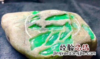 翡翠如何挑选该怎样识别真假 翡翠如何判断真假