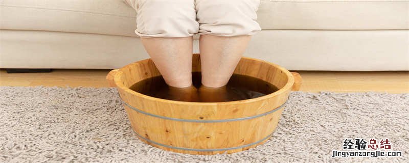 用艾叶泡脚一个月会怎么样 坚持艾叶泡脚一个月有什么效果