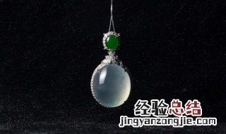 翡翠吊坠的寓意 翡翠吊坠的寓意解释
