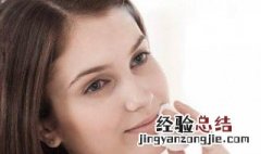不化妆可以使用散粉吗 不化妆可以涂散粉吗