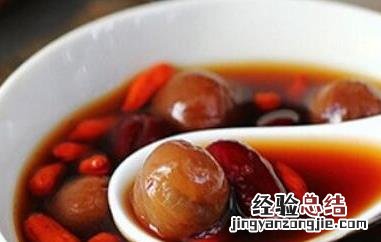 桂圆泡水的功效与作用 桂圆泡水的功效与作用禁忌