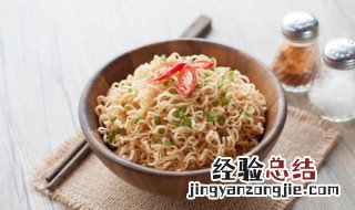 吃泡面时配什么饮料比较好吃 吃泡面配什么饮料最好