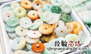 翡翠手镯戴多久有变化 翡翠手镯戴时间久了的变化