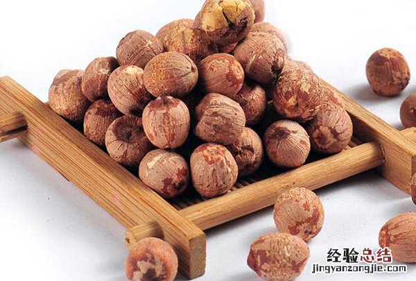 红莲子的功效和作用有哪些 红莲子的功效与作用及食用方法