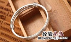 银饰变黑怎么清洗小妙招图片 银饰变黑怎么清洗小妙招