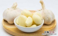 吃生蒜有什么好处，吃生蒜的功效与作用