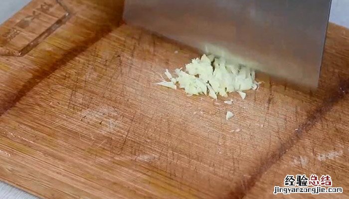 肉末番茄烧毛豆的做法 肉末番茄烧毛豆怎么做