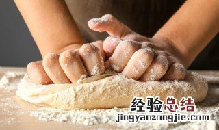 蒸糯米粉要放多少水 糯米粉加水直接蒸可以吗