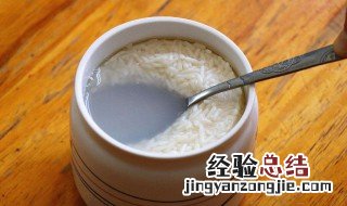女人喝糯米酒的好处 女人喝糯米酒的好处有哪些