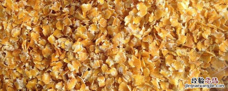 玉米压片喂养的好处 玉米压片适合喂啥